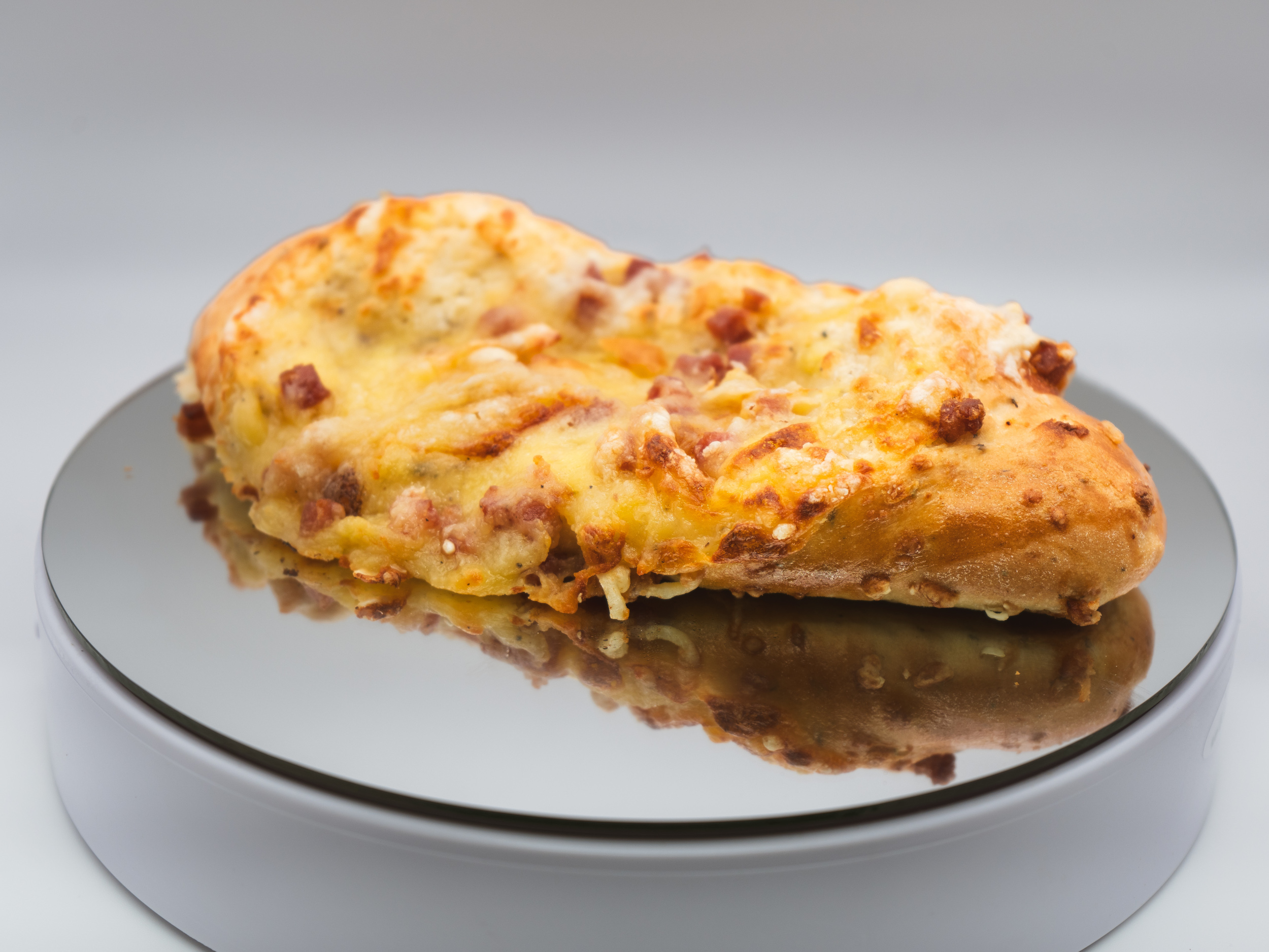 Bacon Cheese Bun
